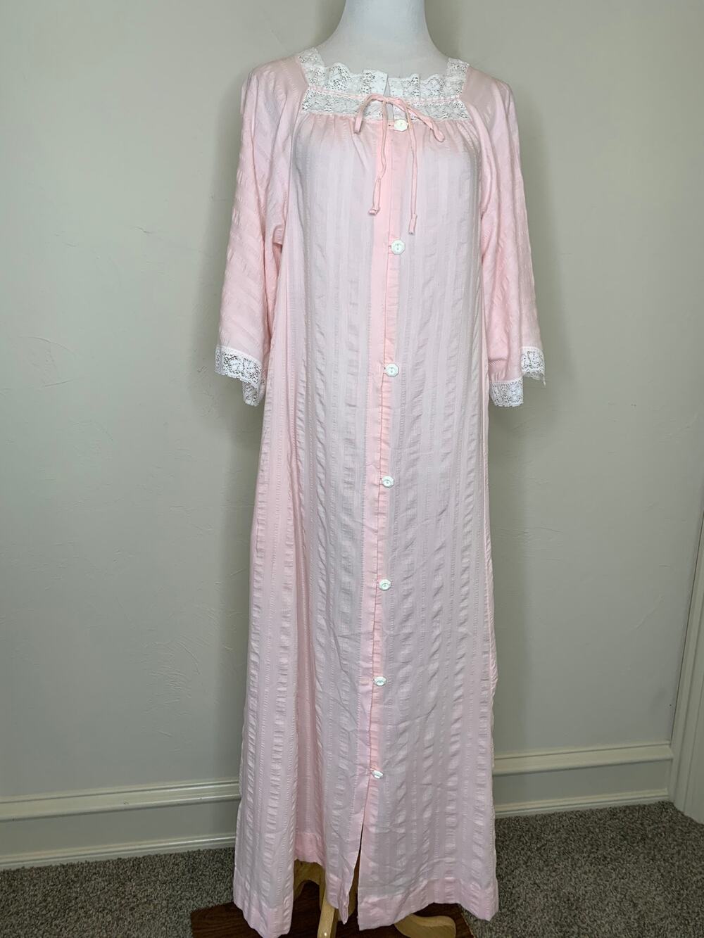 Handmade Vintage Pink Nightgown Robe Lightweight Sz ? Medium